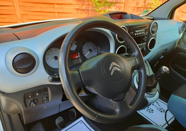 Citroen Berlingo cena 30900 przebieg: 178740, rok produkcji 2014 z Płock małe 466